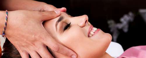 Bindweefsel-massage-face bij Beauty by Dr. Don